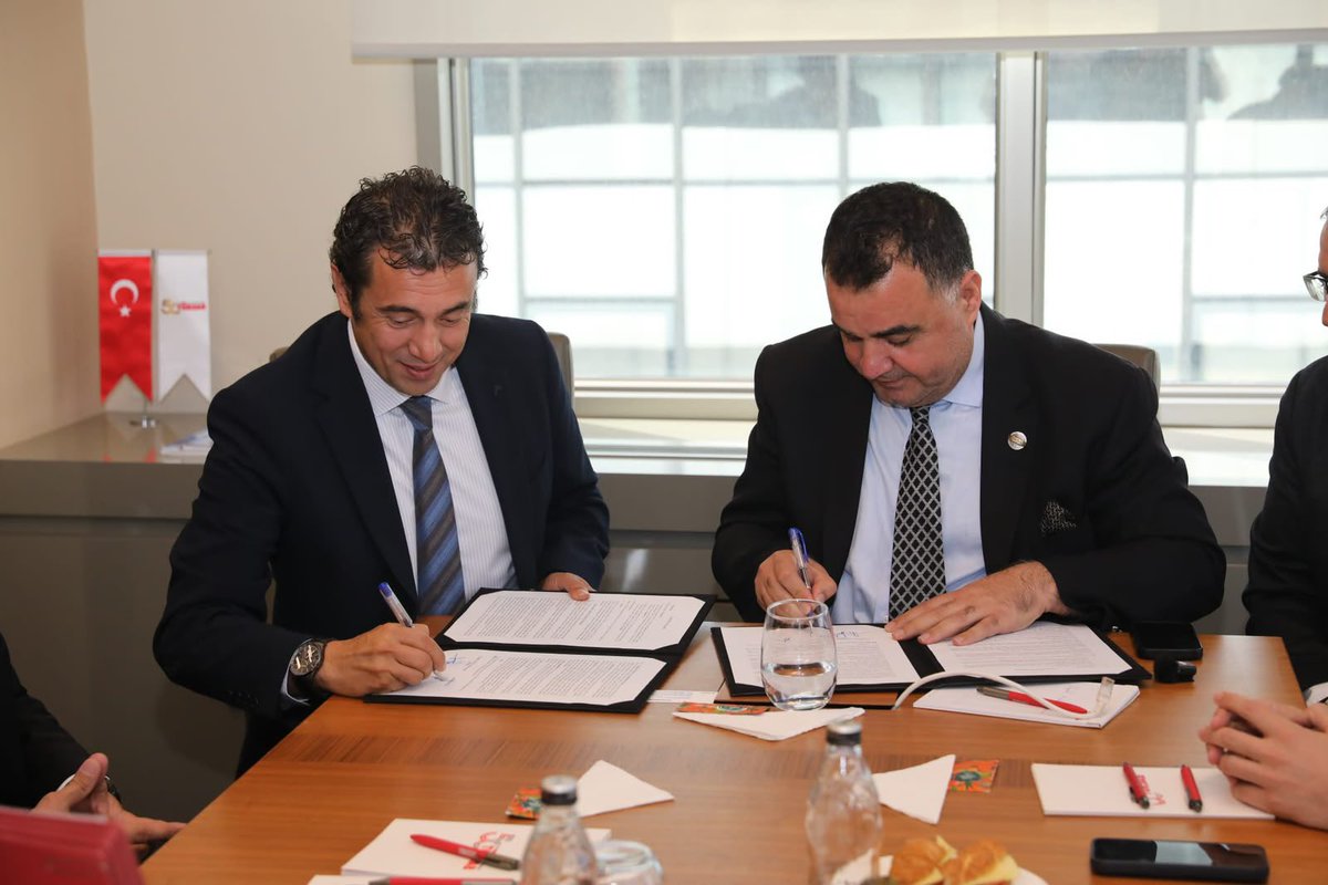 istavrupabtk's tweet photo. TÜRSAB Genel Başkan Yardımcımız Davut GÜNAYDIN ve İstanbul Avrupa BTK Başkanı Servet İTİK’in imzaladığı protokol kapsamında acentalarımıza DenizBank’tan:
Ertesi gün %0 POS oranı! (Kesintisiz)

Başvuru: Herhangi bir DenizBank şubesi – 
TÜRSAB CiroM Kart.
#TÜRSAB #DenizBank #Turizm https://t.co/TDMrFrYNf3