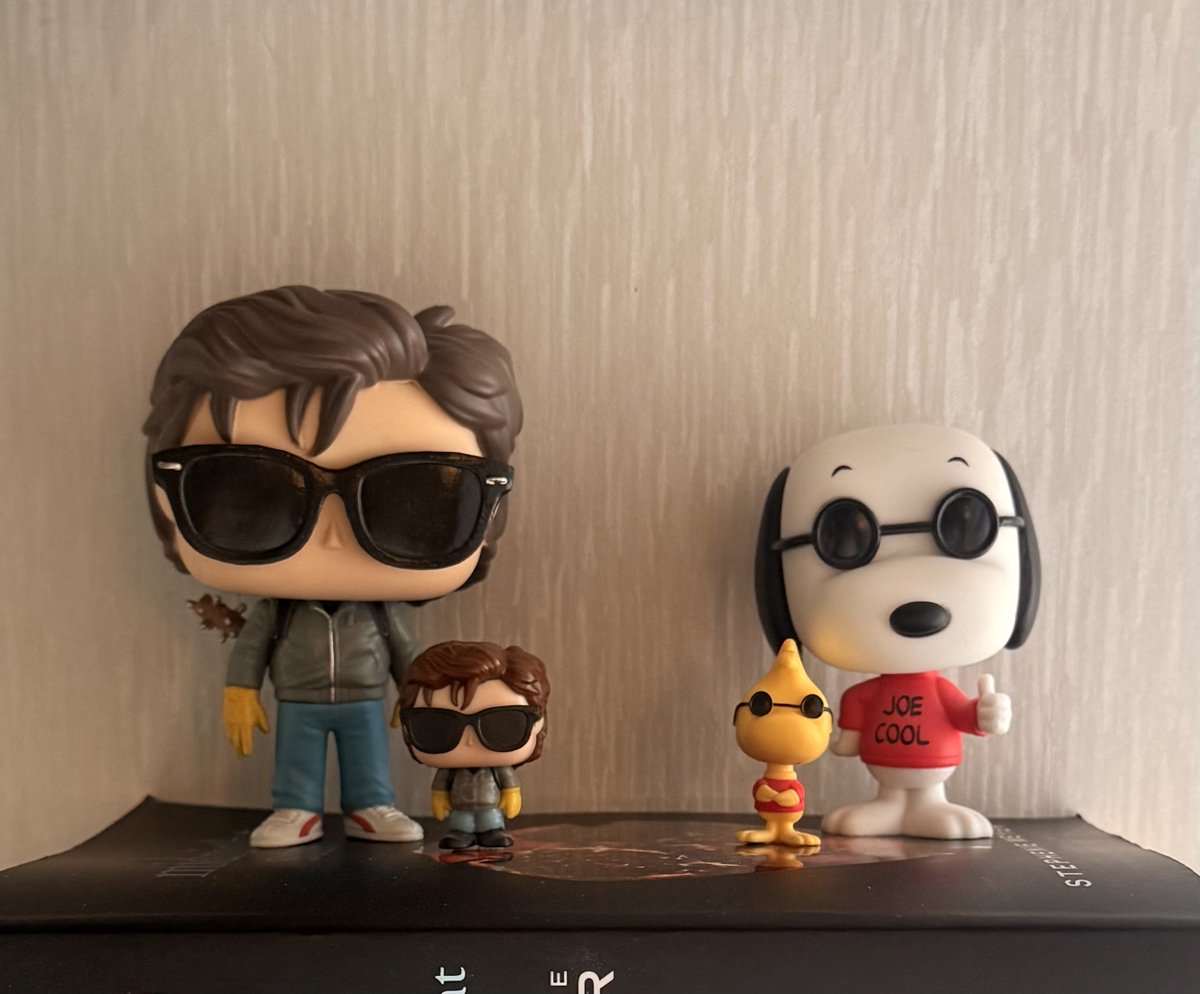 djokingg's tweet photo. steve and mini steve https://t.co/N6MWNBnTOY