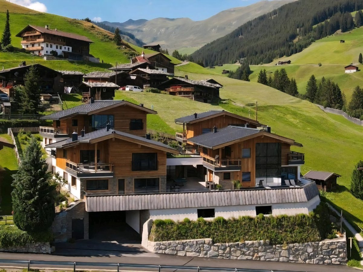 touristeea's tweet photo. اكواخ في اقليم تيرول النمساوي 😍🇦🇹

تتميز الاكواخ بموقعها الخيالي 🥹

في وادي زيلرتال في وسط تيرول النمساوي وتوفر لكم اطلالات بانورامية يصعب وصف جمالها وحاصله على التقييم الممتاز 9.4/10 وتناسب عشاق الارياف والطبيعة 

للحجز في اكواخ البين جويل 👇

https://t.co/2xyATun3yo

نصيحتي تستاهل 4 الى 6 ايام خصوصا انها في زيلرتال

من الاكواخ التي تستحق الاقامة