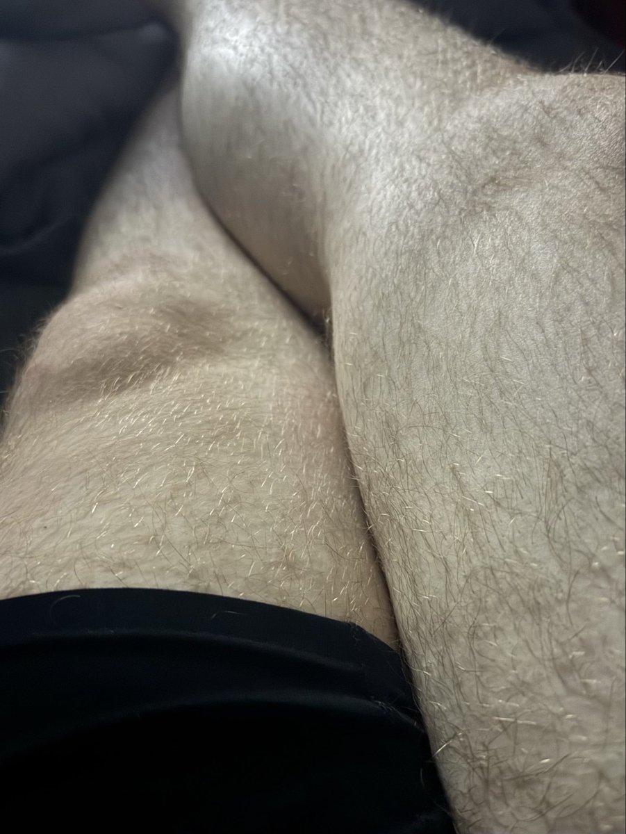 MidnightrianTTV's tweet photo. Okay. The thigh reveal is here. You poofas earned this from the sub wheel. BE WARNED: THIGHS. Now I go hide https://t.co/TJZHnXbHDi