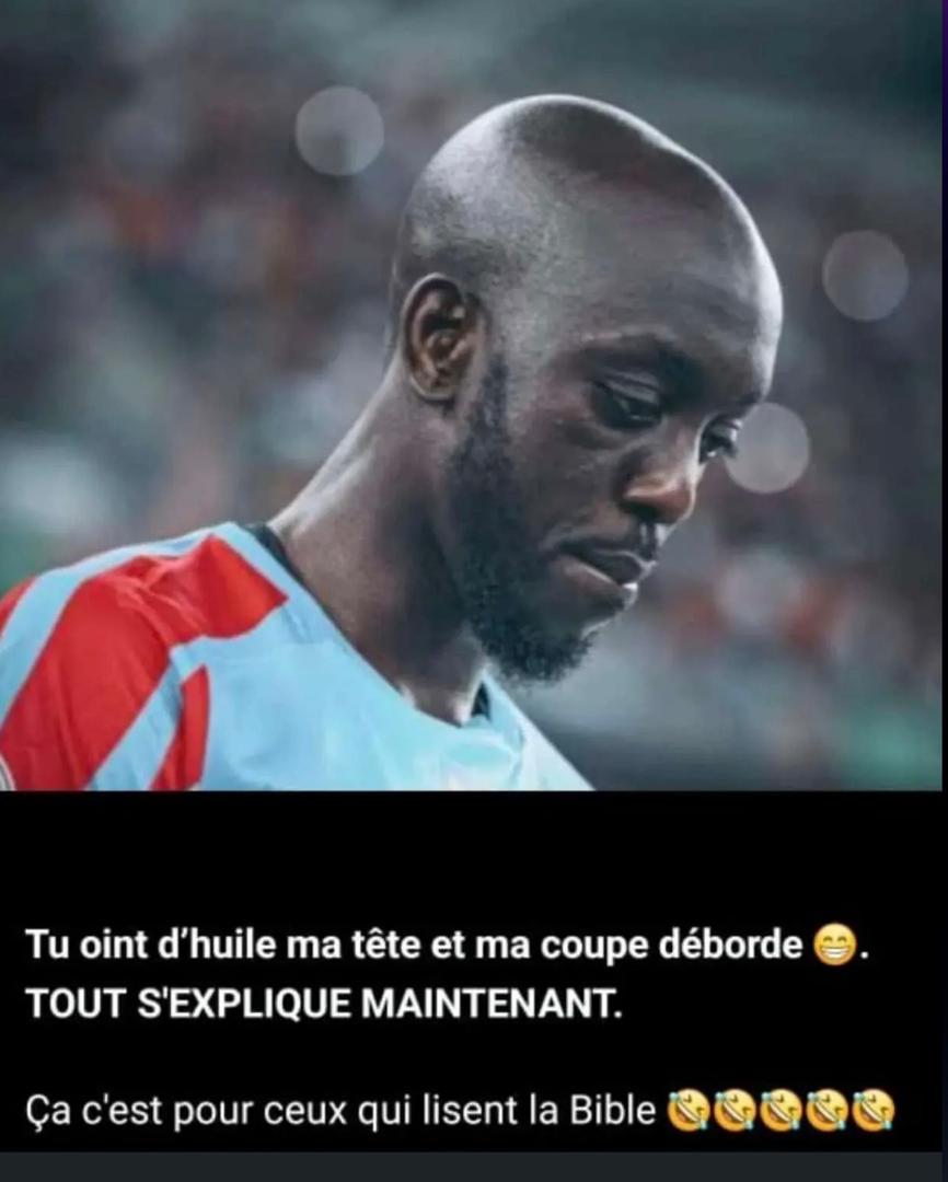 ngoyiassumani's tweet photo. La calvitie la plus importante du pays 🤣🤣🤣🤣 @chauffeur243 https://t.co/i0iA6eGLSp