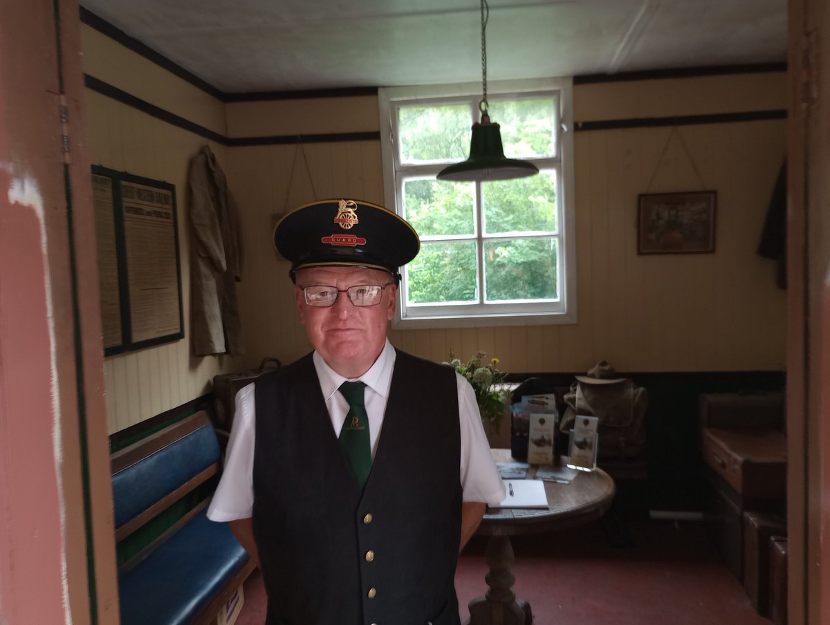 MidWalesTrading's tweet photo. Gwili Railway - Fantastic day, Simon and all the staff were really helpful. Putting ramps out for mom's chair. Very well informed about the railway, and making customers smile giving us all a great service. Nostalgia in abundance. Will be back again. https://t.co/ShWBQeyJHK