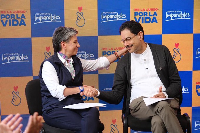 EpicuroDeSamos_'s tweet photo. ¡Con todo por Colombia! Claudia López apoya a Iván Cepeda. #ClaudiaConCepeda https://t.co/Z3J5XBtAG9