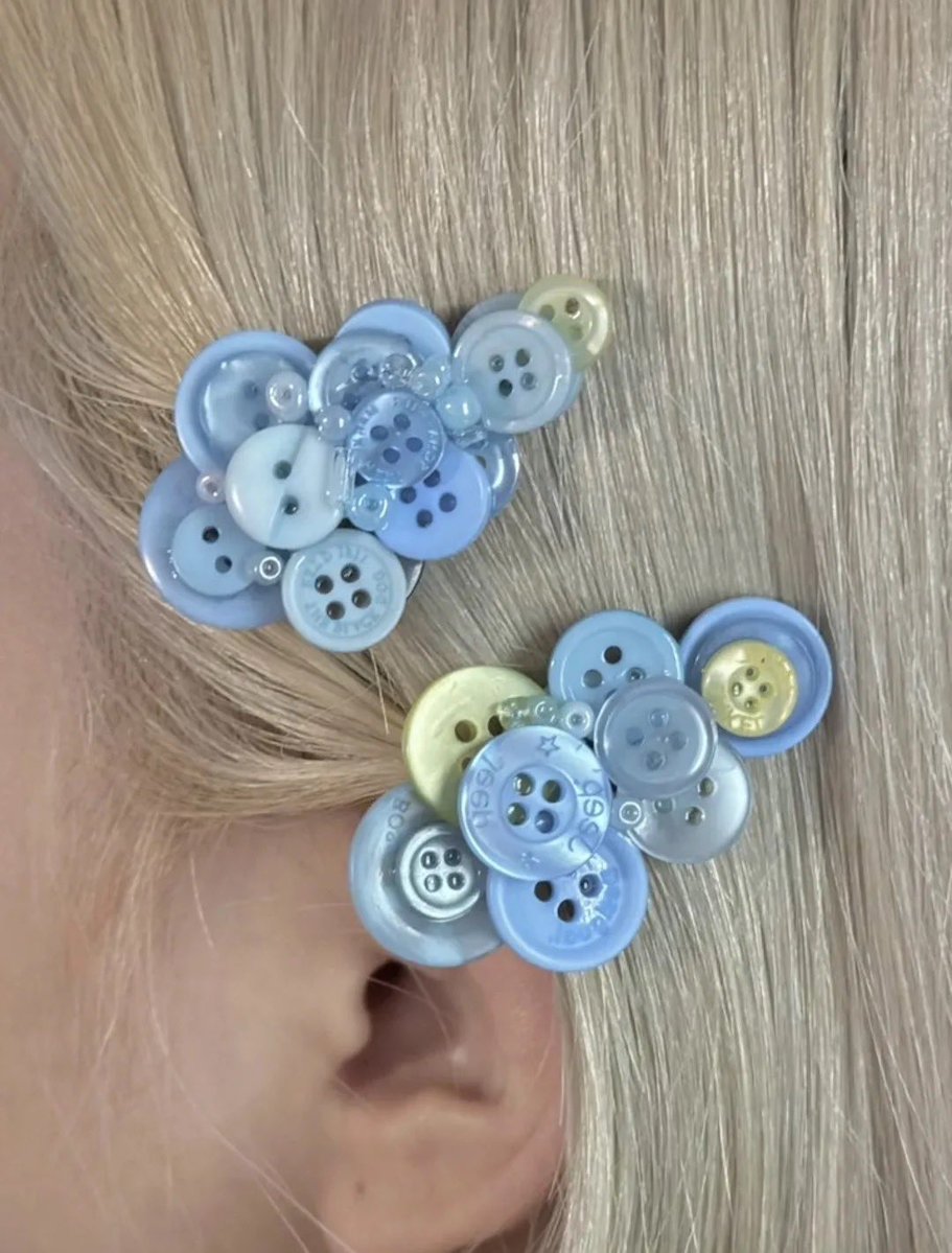 dazzlinghavens's tweet photo. Button hair clips https://t.co/uIAuiUlOgU