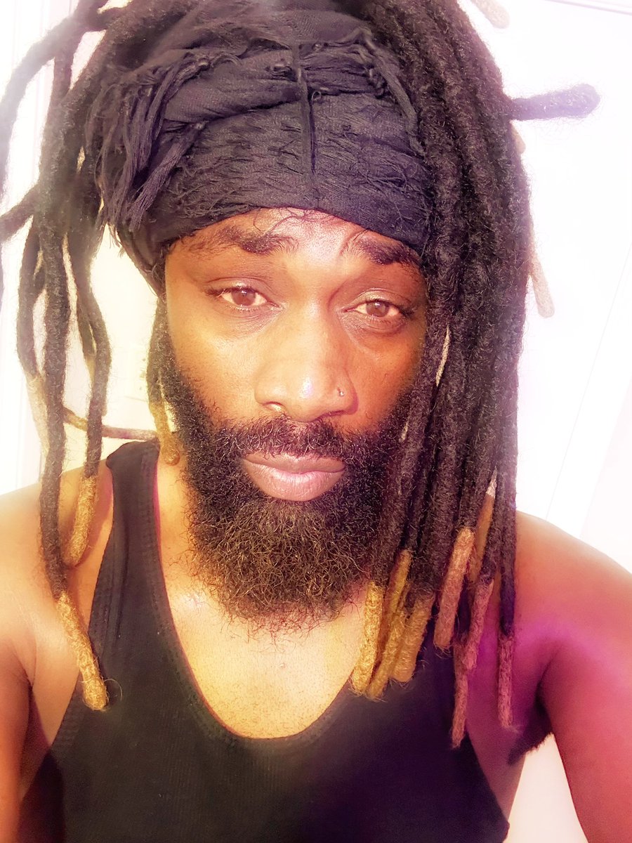 KingELBey85's tweet photo. @theechrisperry 42 https://t.co/XTmDmKDCxL