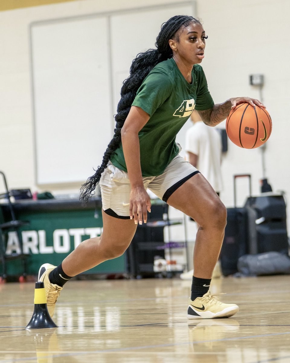 CharlotteWBB's tweet photo. 𝐌𝐚𝐬𝐭𝐞𝐫𝐢𝐧𝐠 𝐭𝐡𝐞 𝐅𝐮𝐧𝐝𝐚𝐦𝐞𝐧𝐭𝐚𝐥𝐬 🏀💯 https://t.co/3teW3d0bt2