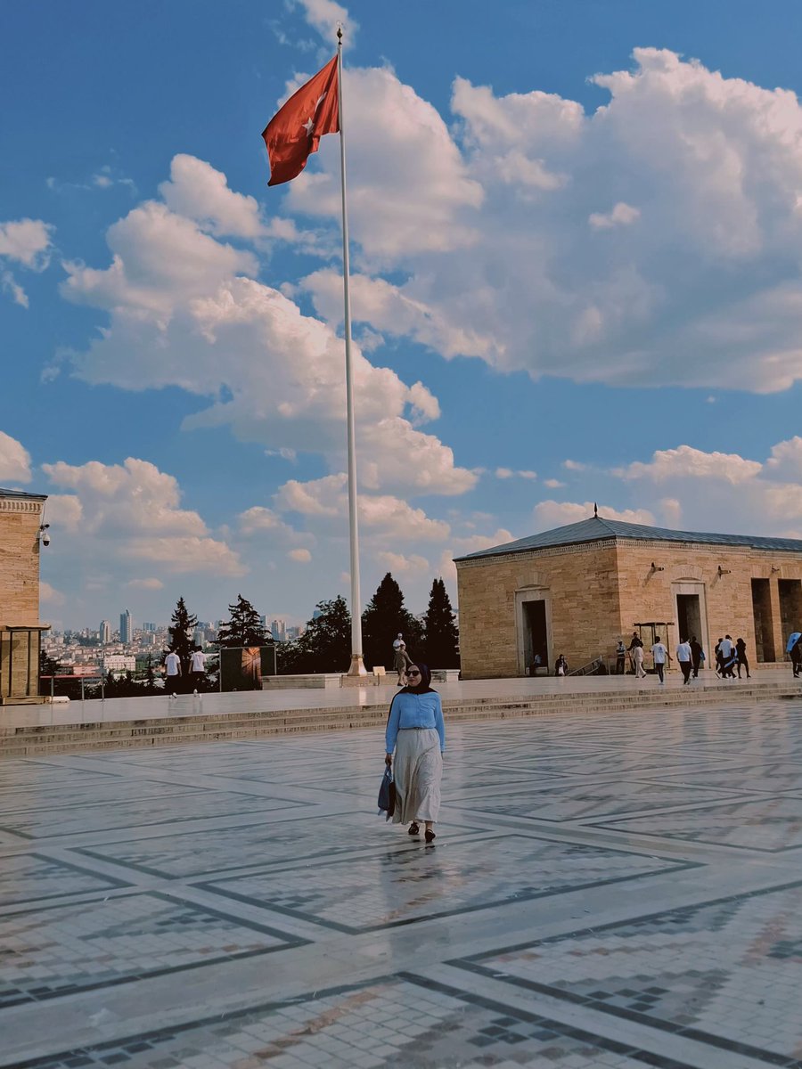 Tubahopa's tweet photo. "Türk, Türk olduğu için soyludur"🇹🇷
Mustafa Kemal Atatürk https://t.co/OT9pNYvL6V