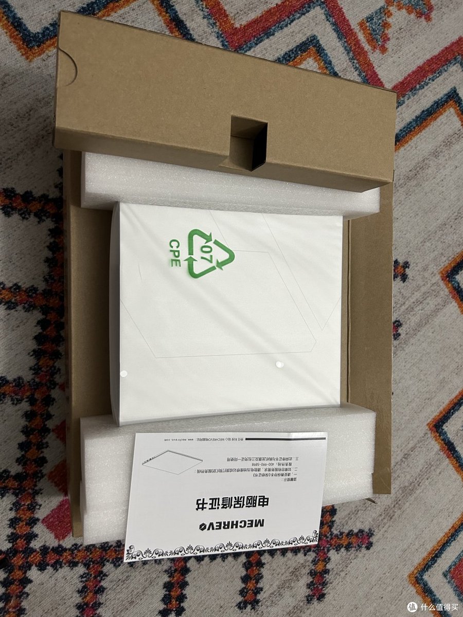 Jane14081756's tweet photo. Just couldn’t wait to get my hands on this new package  Unboxing time = my favorite 10 mins of the day! https://t.co/U7B27ey0qi