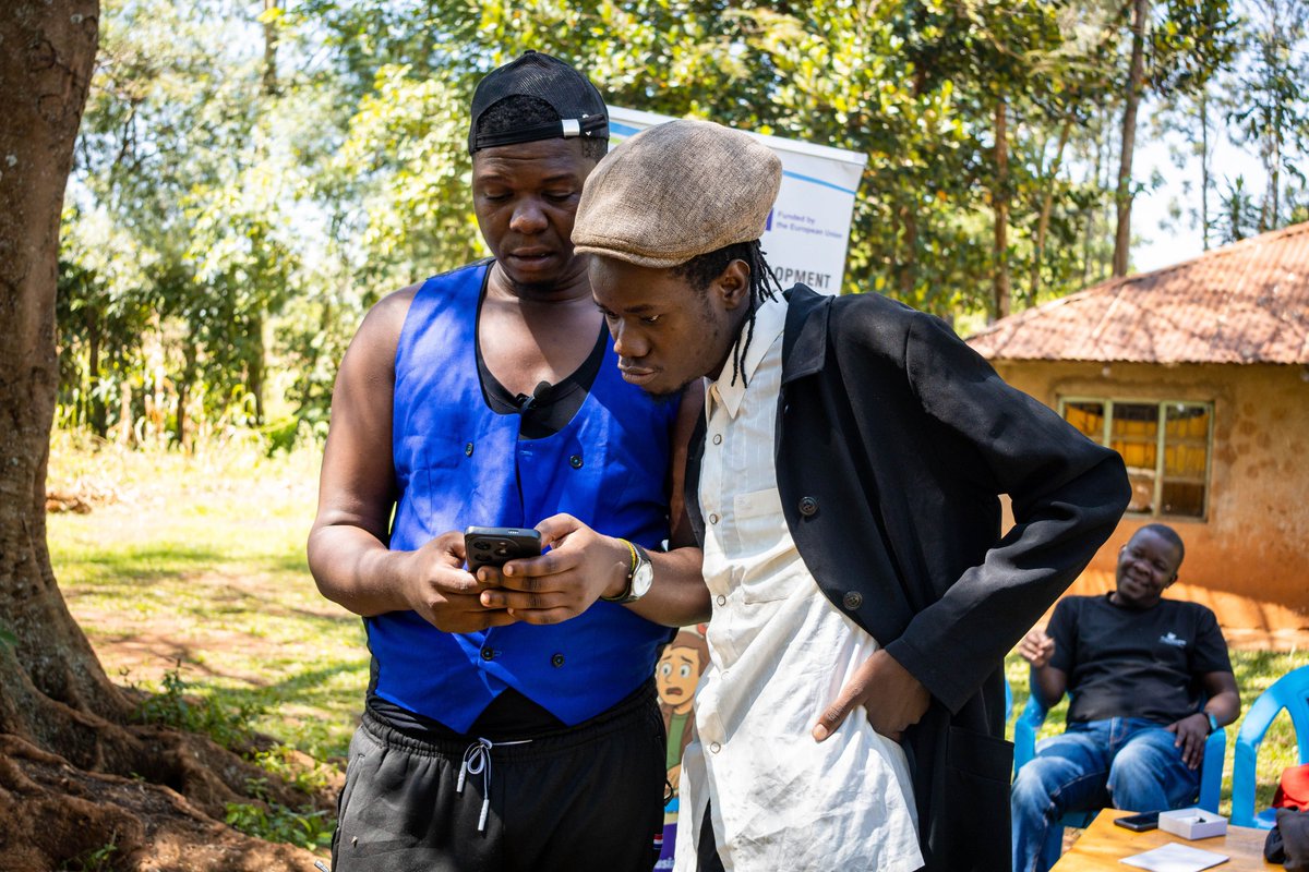 HEDSOorg's tweet photo. Community voices are shaping safer digital spaces!

Under the #BytesOfChange Project, we convened a community dialogue at Mayenje Primary School, using participatory theatre to spark conversations on digital safety and responsible online engagement. https://t.co/Xtp8ntOIgc