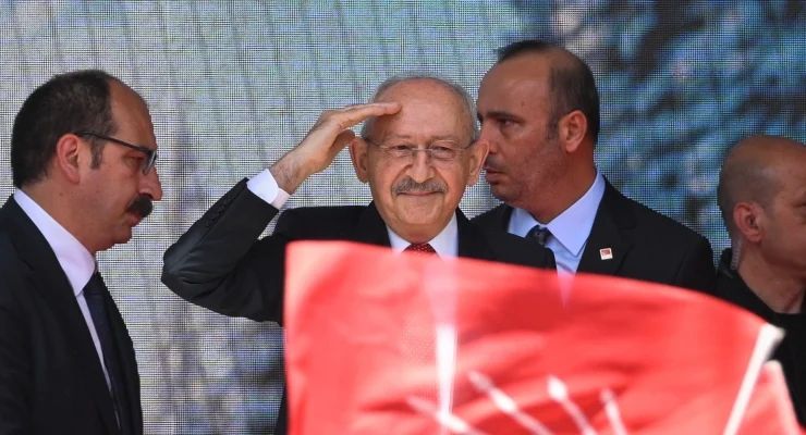 DikenComTr's tweet photo. Kılıçdaroğlu: Biz millici ve kamucu duruşun ta kendisiyiz

https://t.co/NdgG0HTNIu https://t.co/d0IimZMsMN