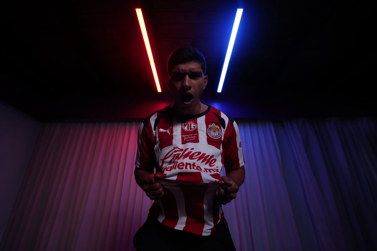 Chivas's tweet photo. 🇦🇹 ¡KEVIN CASTAÑEDA YA ES DEL REBAÑO! 🐐 https://t.co/5Lz1HKKlq1