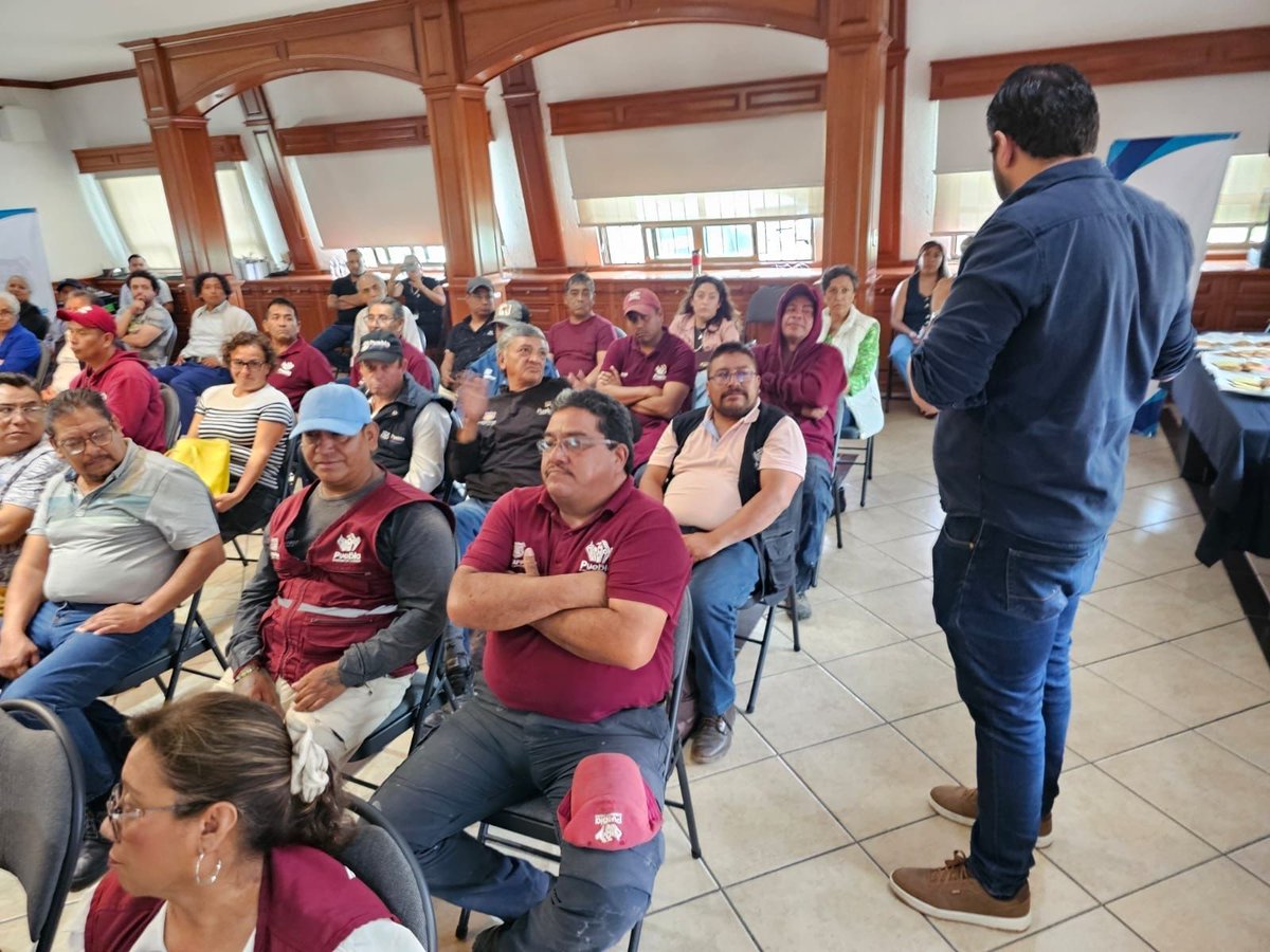 GonzaloJuarezM's tweet photo. “Vivir la pérdida sin desaparecer con ella” es el taller en el que compartimos y conversamos con nuestros compañeros que, amablemente, asisten a la Casa Sindical. https://t.co/REJpmjvgYI