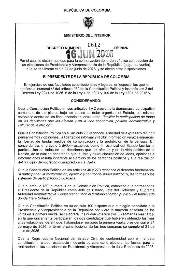 ProbogotaRegion's tweet photo. El parágrafo del artículo 13 del Decreto 0612 del 16 de junio de 2026, expedido por el Ministerio del Interior, reconoce expresamente que gobernadores y alcaldes pueden ampliar las medidas de orden público en sus territorios para prevenir posibles alteraciones. Las decisiones adoptadas por la Alcaldía Mayor de Bogotá para garantizar una jornada electoral segura son exactamente eso: el ejercicio de una competencia reconocida por el mismo decreto.

Hacemos un llamado al gobierno nacional a respetar esa autonomía.

La Constitución es clara: los alcaldes son la primera autoridad de policía en sus jurisdicciones. La ciudadanía necesita que cada nivel de gobierno respete sus competencias, especialmente en momentos en que el respeto por la institucionalidad debe ser una prioridad colectiva.