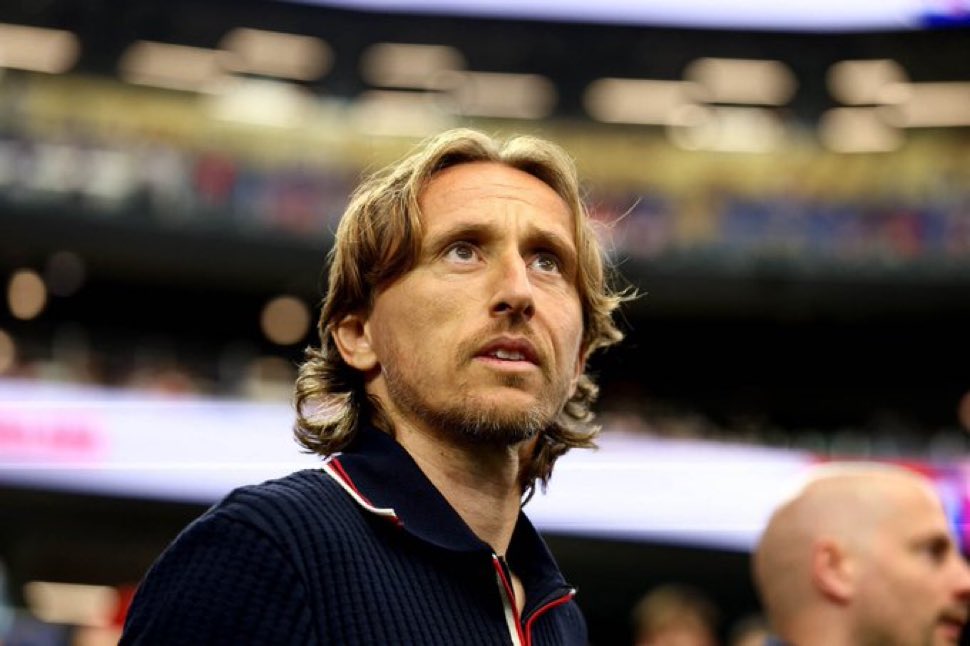 ActuFoot_'s tweet photo. 5e Coupe du monde pour Luka Modric 🇭🇷. 🌍🤩 https://t.co/fdNhajgVFX