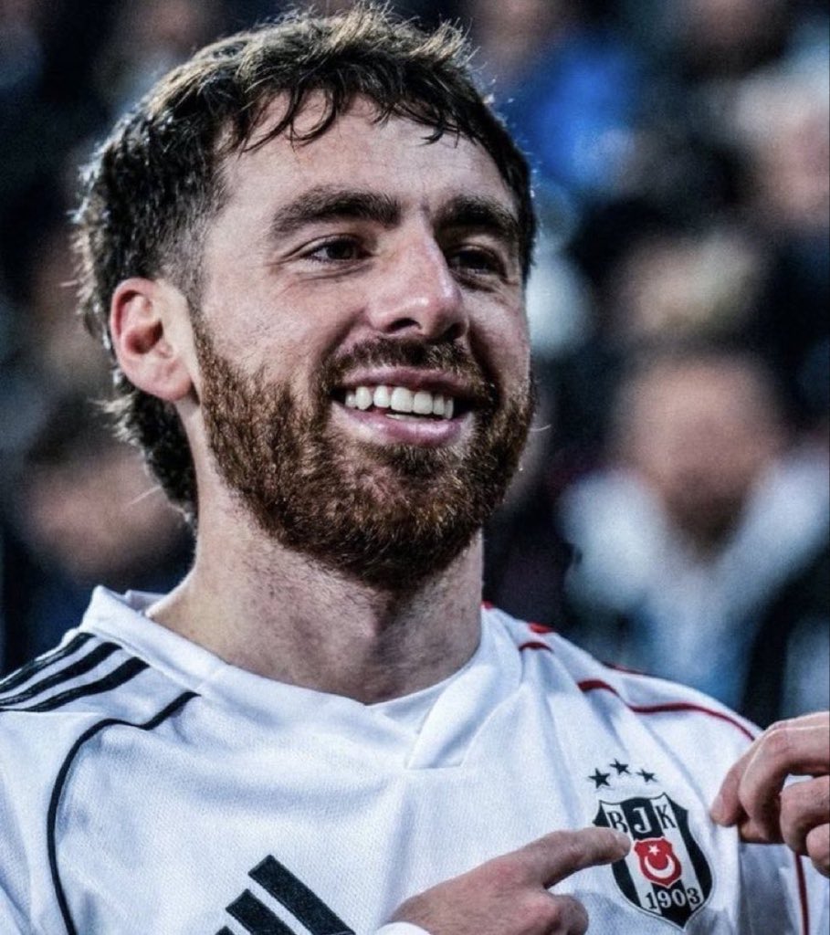 kartlnasaletijk's tweet photo. Arne Slot kovulmasaydı, Liverpool Orkun Kökçü için ciddi bir rakamla Beşiktaş’ın kapısını çalacaktı. (Fırat Günayer) https://t.co/vJjuUgE0qD