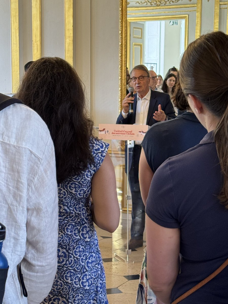 RMuzeau's tweet photo. Bienvenue aux nouveaux Clichois !

Ravi d’avoir pu partager un moment chaleureux pour leur souhaiter la bienvenue et leur faire découvrir tout ce qui fait la richesse de notre ville : son dynamisme, son attractivité, sa qualité de vie et les projets qui façonnent son avenir. https://t.co/ITLw1niAYa