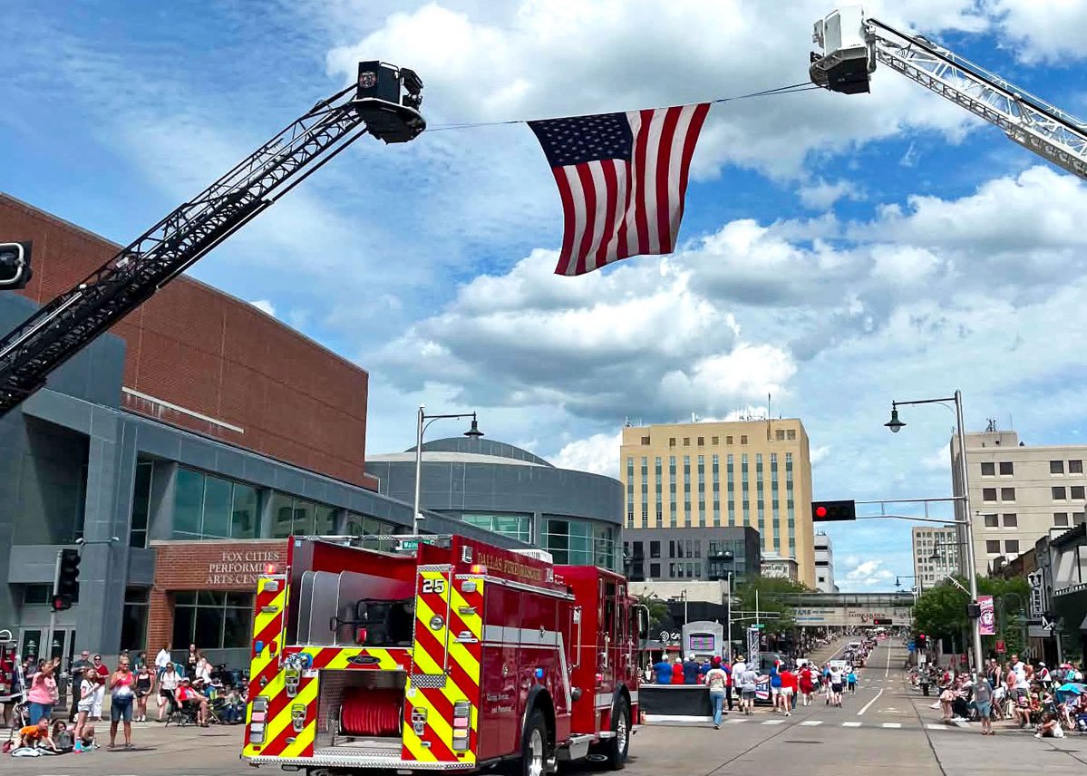 PierceMfg's tweet photo. We are proud to be the official flag sponsor of the 75thAnnual Appleton Flag Day Parade!
Thank you to everyone who joined us! 🚒 https://t.co/nfTL8I7W4c