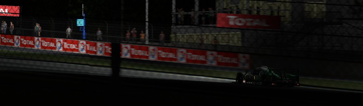 Higeneko1985's tweet photo. 仕事休みだったのに不具合見つけるだけで終わった…。Nvidiaの3画面やめてみた。 https://t.co/r6IMjXQWm1