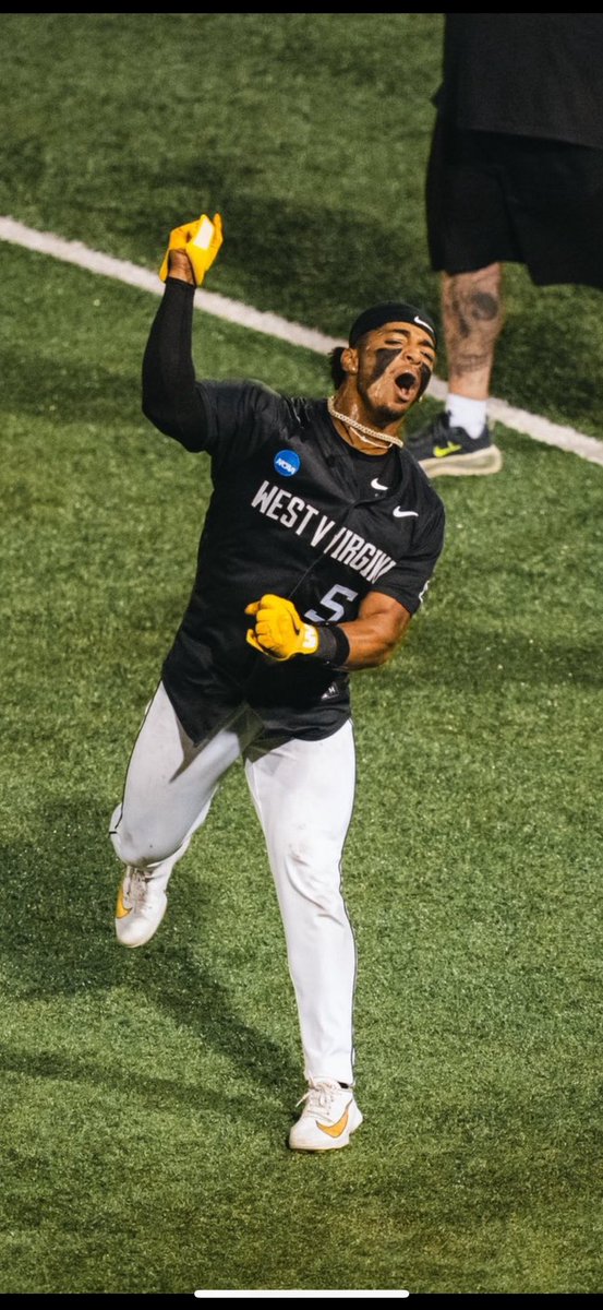 AParkerJRL's tweet photo. @Garrett10281638 @WVUBaseball https://t.co/GENojbfEhS