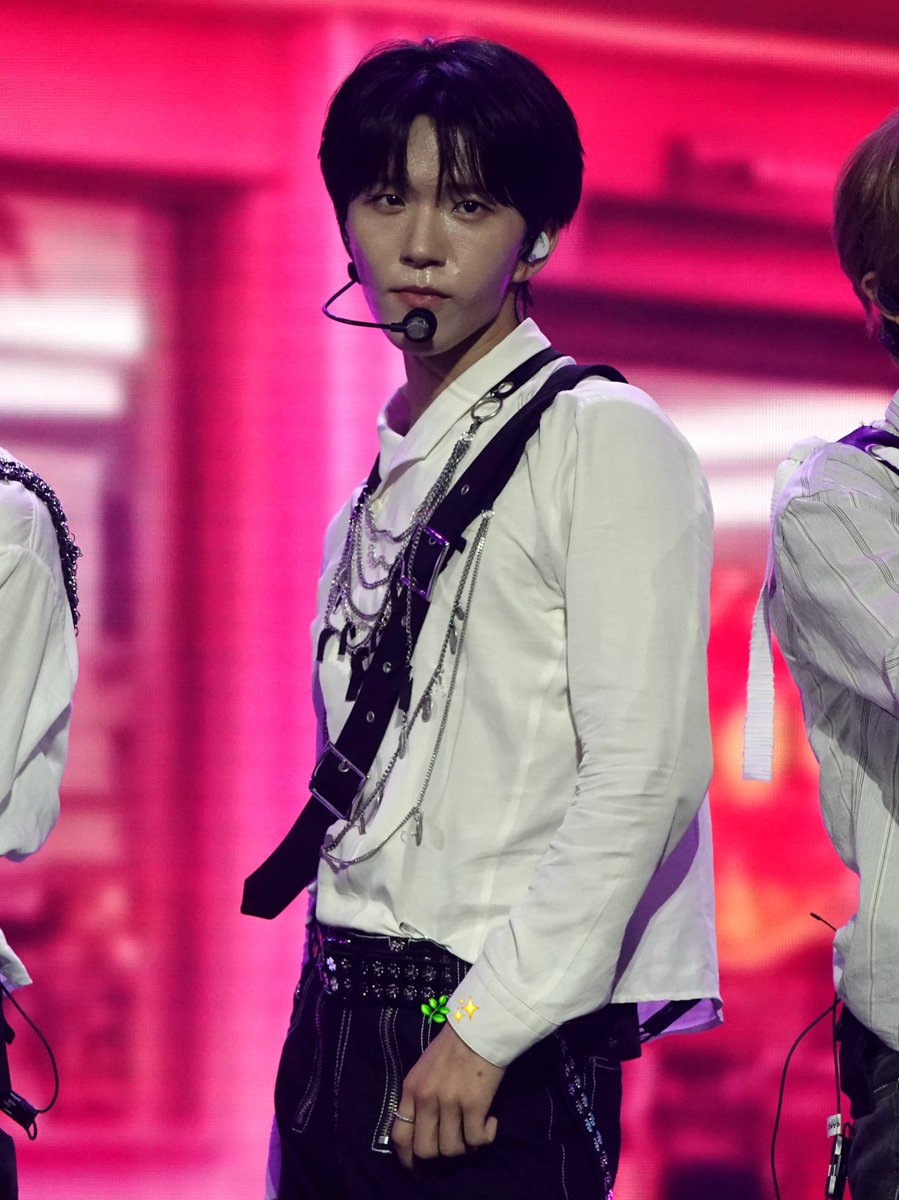 나린 🌿✨️ tweet media