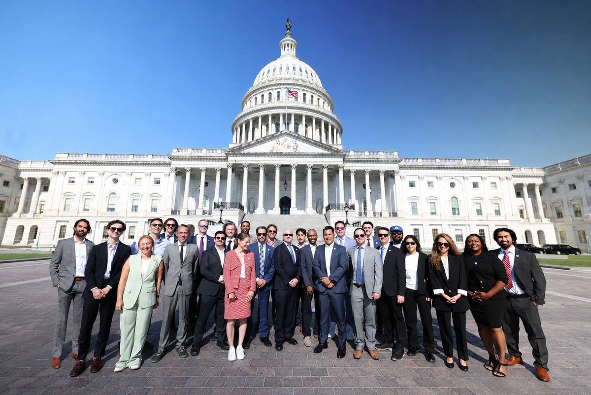StaxxSats's tweet photo. Today I joined fellow founders, builders, and Chapter Presidents on Capitol Hill to advocate for something simple: clear rules for crypto. Innovation shouldn’t have to leave America to succeed. @ossoff @ReverendWarnock @standwithcrypto @fund_defi @AtlantaChain 

Georgia is ready. https://t.co/7jb1xAbTJS