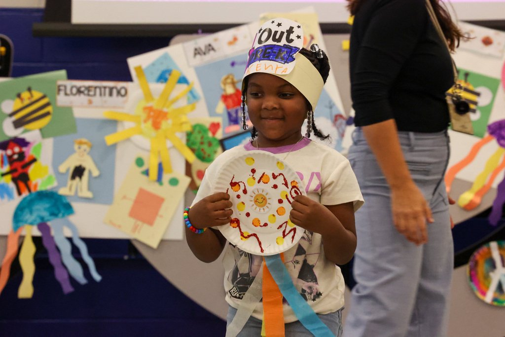 IGPrimaryEI's tweet photo. Peace out, Pre-K! ✌️🎓 IG students in Mrs. McNally’s class celebrated graduation with awards and lots of smiles. Way to go, little Lancers! 💙

📸: https://t.co/GrviekjsWX

#LancersLEAD https://t.co/A2LD2jvTGr