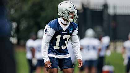 VoiceOfTheStar's tweet photo. 📖story time: during today's interview with #Cowboys All-Pro defensive tackle Quinnen Williams, he was asked for his take on Caleb Downs.

i kid you not — as he's answering the question, Downs walks up and just stares at Q with a serious face, forcing him to break character and laugh.

"no worries, right Q?" - Caleb

"😅 yeah man, no worries." - Quinnen

p.s. Q refused to reveal the inside story behind that, but Downs has been in Dallas less than 2 months and is already fully ingratiated in this locker room.