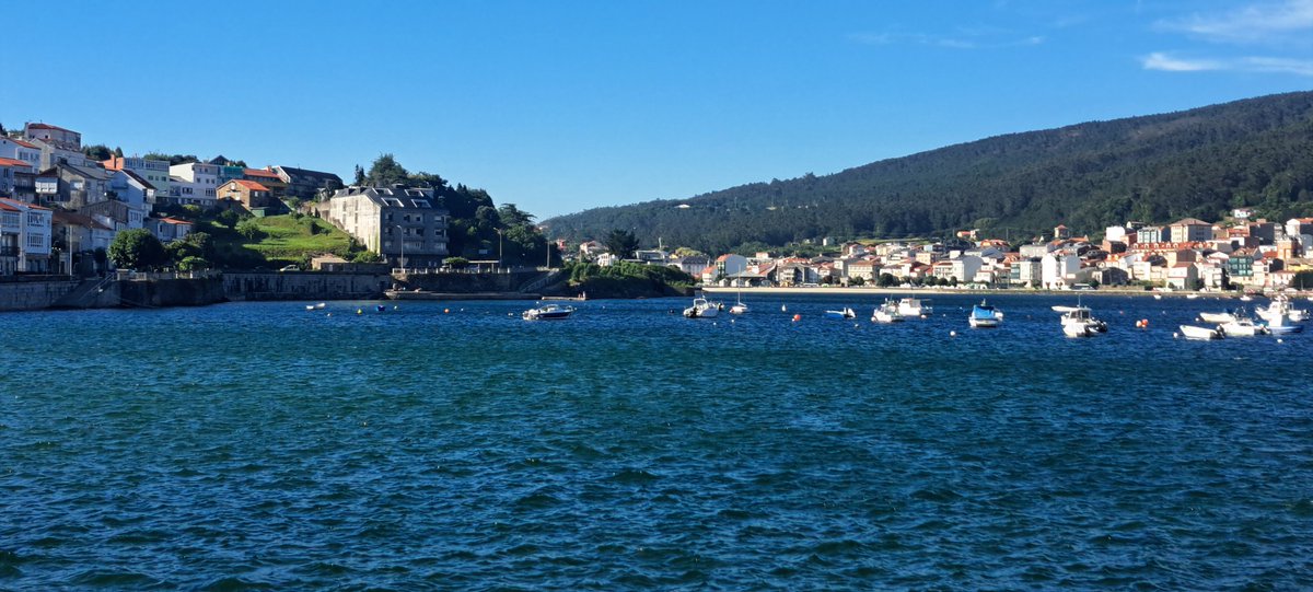 ClontarfTimes1's tweet photo. Goodnight from Corcubión...
A fresh breeze, 18'...
Tomorrow is another day...
Skirting Fisterra and on to beautiful Lires...
#Galicia #NotClontarf https://t.co/5sBvcNcSsP