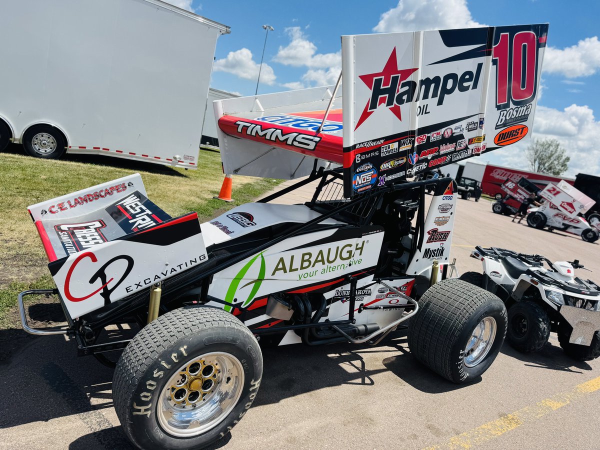 WorldofOutlaws's tweet photo. With 5 wins in his last 9 @HusetsSpeedway races, @RyanTimms_5T is ready to do some bounty hunting for $400,000 this week!

The defending Huset’s track champ is set for the @HeftySeed Huset’s Hustle/@BillionAuto Huset’s High Bank Nationals in the Liebig #10. https://t.co/rG5bh0Z98b