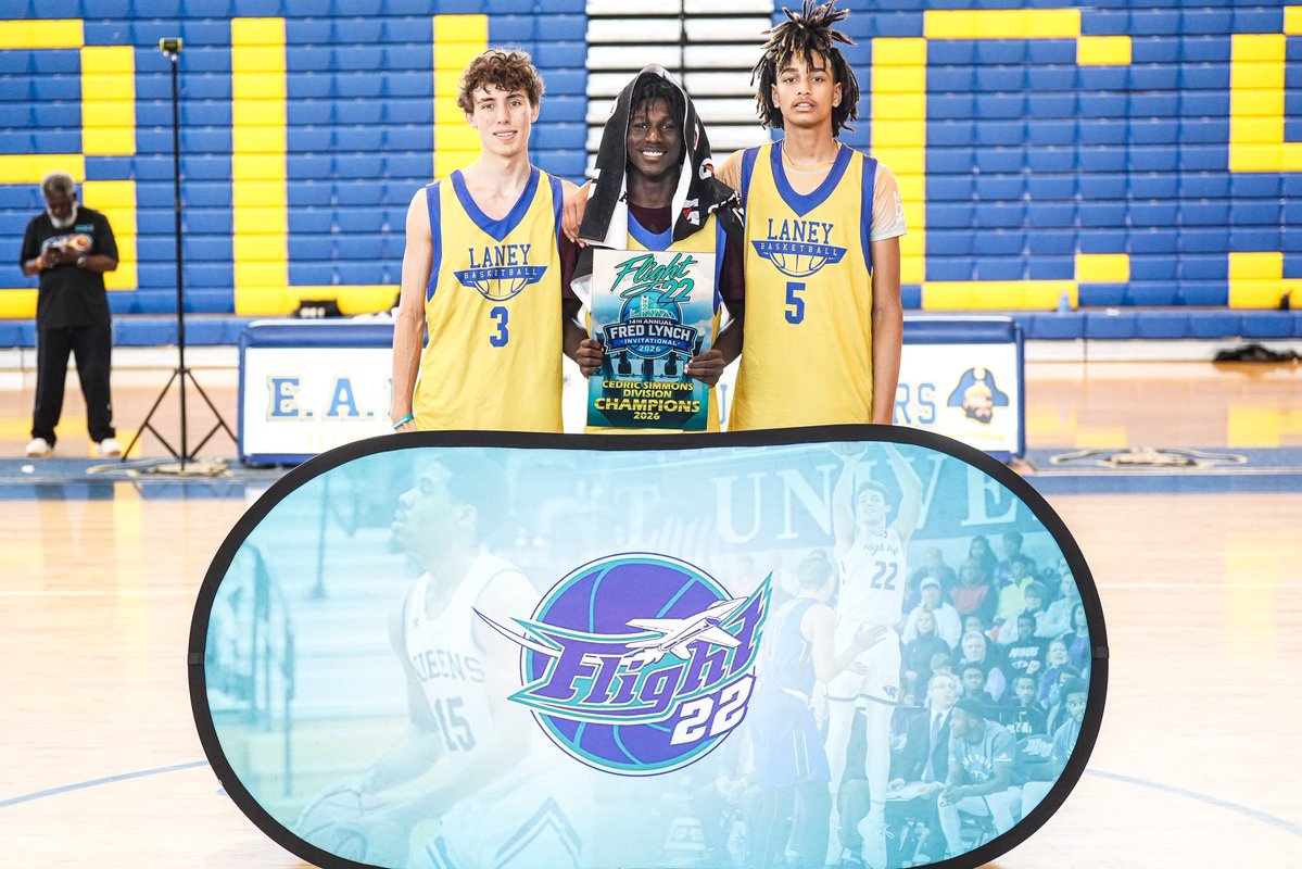 Flight22bball's tweet photo. CONGRATULATIONS TO LANEY BOYS ON WINNING THE CEDRIC SIMMONS DIVISION🏆🔥💪🏼

#FLI2026 https://t.co/8VpVktwxtq