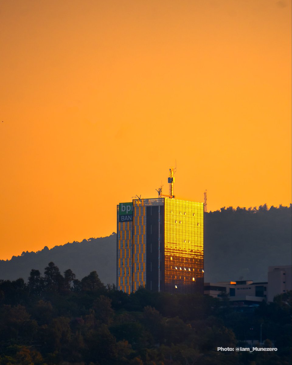 Iam_Munezero's tweet photo. Peaceful endings in Kigali ✨🌇
#VisitRwanda 🇷🇼 https://t.co/U1oq0PUzNu