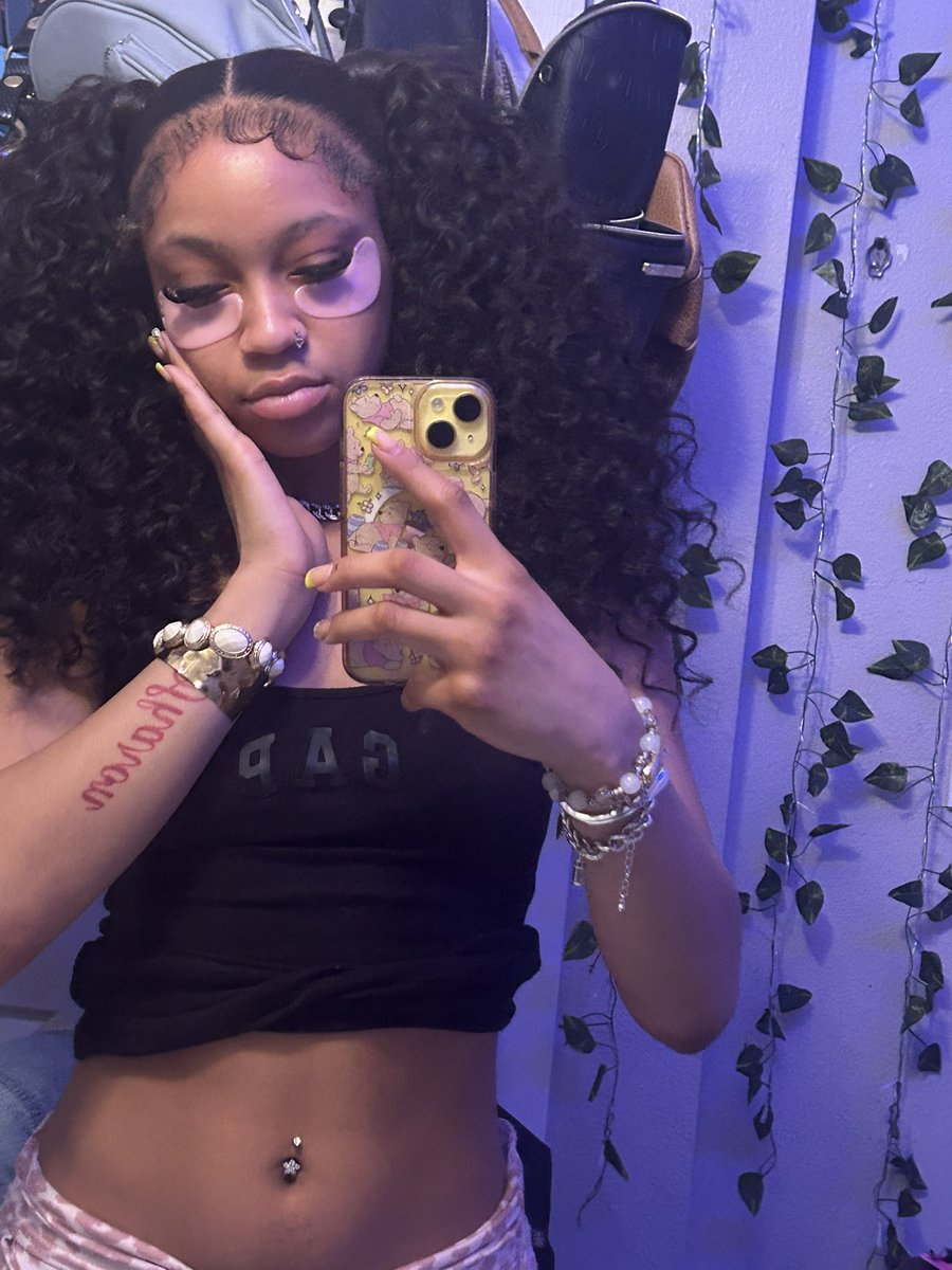 themainattkhxi's tweet photo. where are the $laves who mean business and immediately obediently make a payment or pamper a princess DM me, they deserve the world😏😘😘😘 https://t.co/GMoPfyRjQz