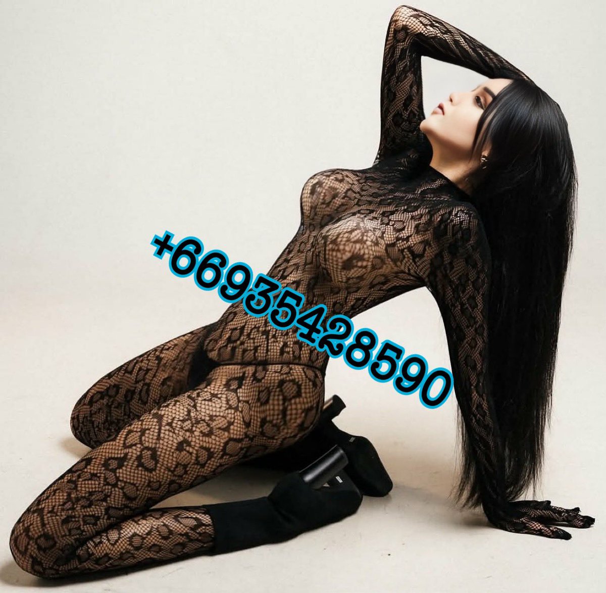sharpyashton's tweet photo. #ladyboy_jeddah  
#ladyboy_both_in_jeddah   
#jeddah_ladyboy 
⭐️🤥🙃😂😂😱💦💦💧💧 https://t.co/37TTeMEe4X