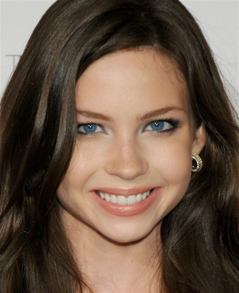 SlightlyOffTpic's tweet photo. Daveigh Chase has sadly passed away at the age of 35.

She was the voice of Lilo in ‘Lilo &amp; Stitch’ &amp; Chihiro in the English dub of ‘Spirited Away’. https://t.co/QIDxfnPG7s