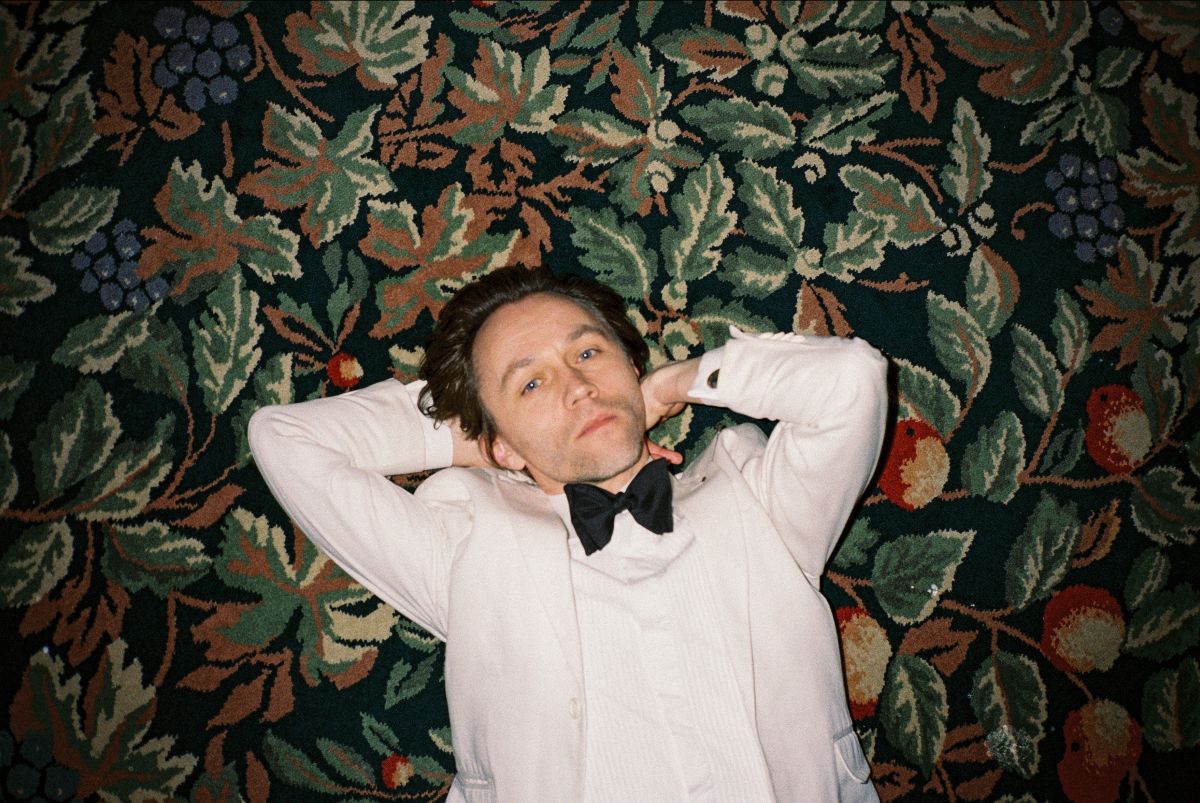 perfectradio1's tweet photo. Wednesday on https://t.co/8kQYOoczYe &amp; we are loving this gorgeous new music released today!

Speedial - Perfume / One Half.
Sondre Lerche - Follow The River.
Semisonic - Don’t Give Up Yet.
Okay Lindon – Pinto vs Pinto. https://t.co/9Knuk1bCKM