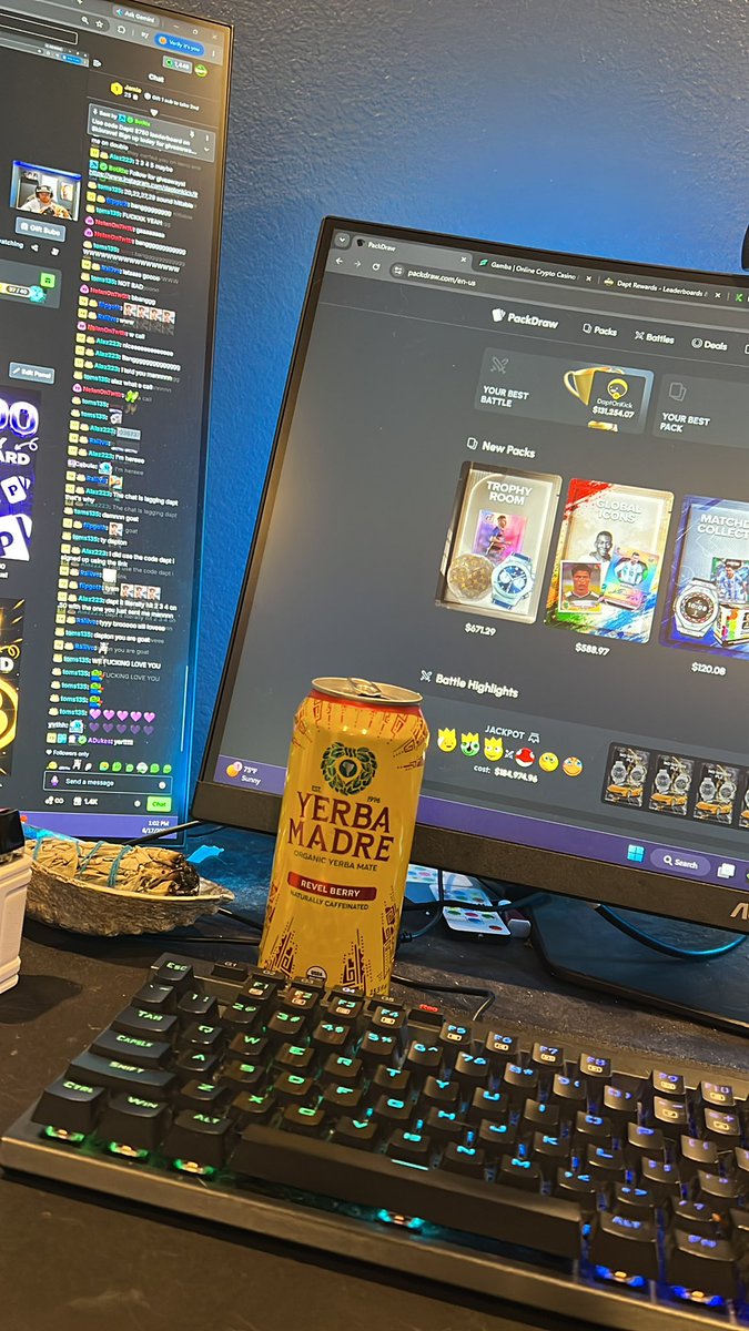 dapt_official's tweet photo. Live now!!! Giveaways, free battles, vibes! πΊ
https://t.co/R2gtmVIxqH
#packdraw #gamba #skinrave #bsite https://t.co/uPrJGKJfZM
