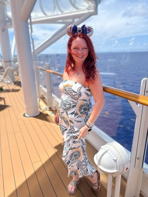 Dawn Collins - 2 pic. The treasure is amazing! #disney #disneycruise #cruise https://t.co/8FrpYZk9Ls