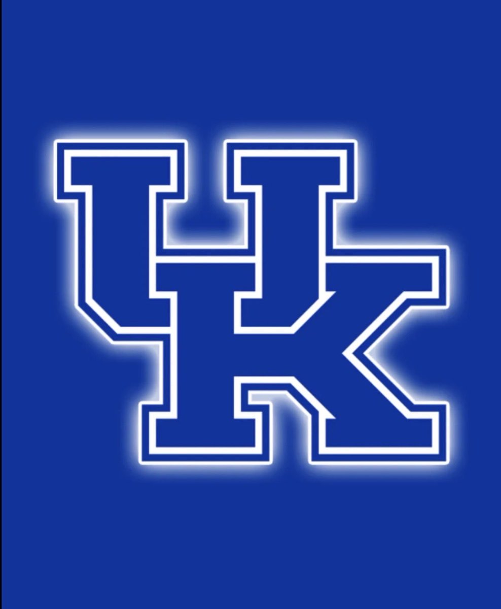LadariusMartin_'s tweet photo. #AGTG Blessed to receive another Division 1 offer from the University of Kentucky @CoachBStallings @coachbj1911 @ChadSimmons_ @UKFootball https://t.co/xDyOdTYSFP