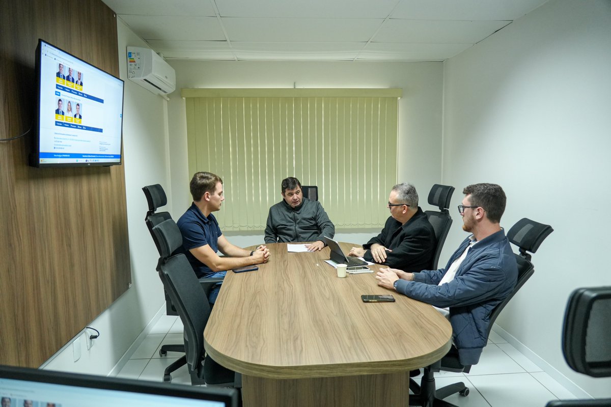CamaraBC's tweet photo. A Comissão de Proteção, Defesa e Bem-estar Animal da Câmara de BC reuniu-se na tarde desta quarta-feira (17/06). Na ocasião, a comissão debateu sobre a lei estadual que proíbe fogos de artifício com estampido.

Leia mais: https://t.co/QJXMRbtnrT https://t.co/2D288drrPJ