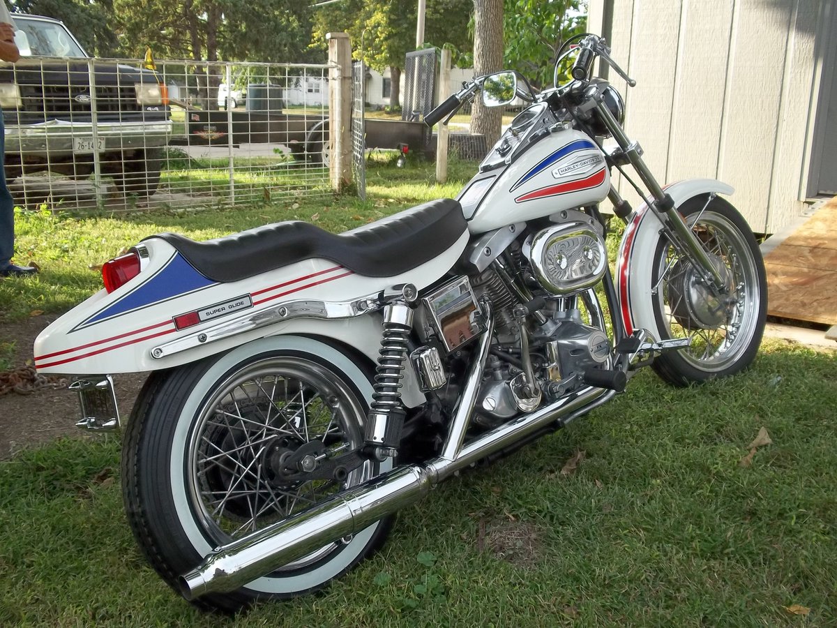 Moto_History's tweet photo. This is the original Harley Davidson Superglide from 1971. They revised it around 2006 and a new one has just been released for 2026. #superglide #harleydavidson #americanmotorcycles #factorycustommotorcycles #cruisermotorcycles https://t.co/OE4ZqeaDXe