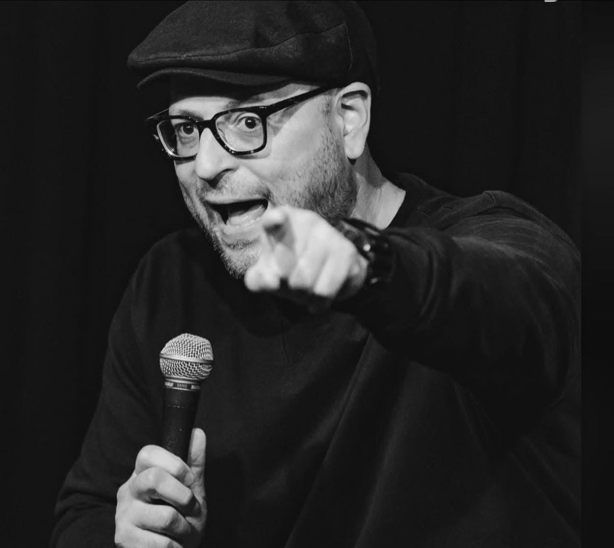 jdwitherspoon's tweet photo. Rest in peace to #TomDreeson & #JerryRocha two of my very good friends in standup comedy. One who grew up with my father in this business and another I had the pleasure to grow beside in it myself. Time is really starting to fly by these days, and we all need to make the most of the time we have left here on this earth. Spend time with those you care about, and make memories that will last forever. I love you both, and appreciate you for being a part of my life. 🕊️🕊️