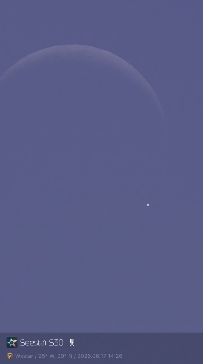 Christi37652402's tweet photo. June 17, 2026, observed rare daytime lunar occultation of Venus. The moon was about 11%-lit crescent Moon, which made it difficult to initially locate. Thanks to Mark Egan for the reminder! @JAtanackov
@peachastro @YBeletsky https://t.co/p96K2JpCzO