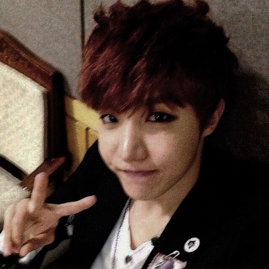 angellit__'s tweet photo. hobi : IYKYK https://t.co/Vjq2oNRAJb
