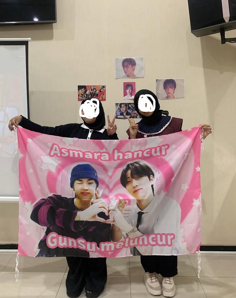 xymphoony's tweet photo. Astagfirullah... woy bangsat, Xdiz baru pertama kali ke indo, gak liat lu se excited apa Xdiz pas kmrn ngelive?
Bisa gak bangsat2 kek lu jgn ngerusak image indo Villains anjing
Mana anjing yg katanya gerakan bawah tanah? Goblok lu, otak lu pake gblk https://t.co/ajXlgvVzqG