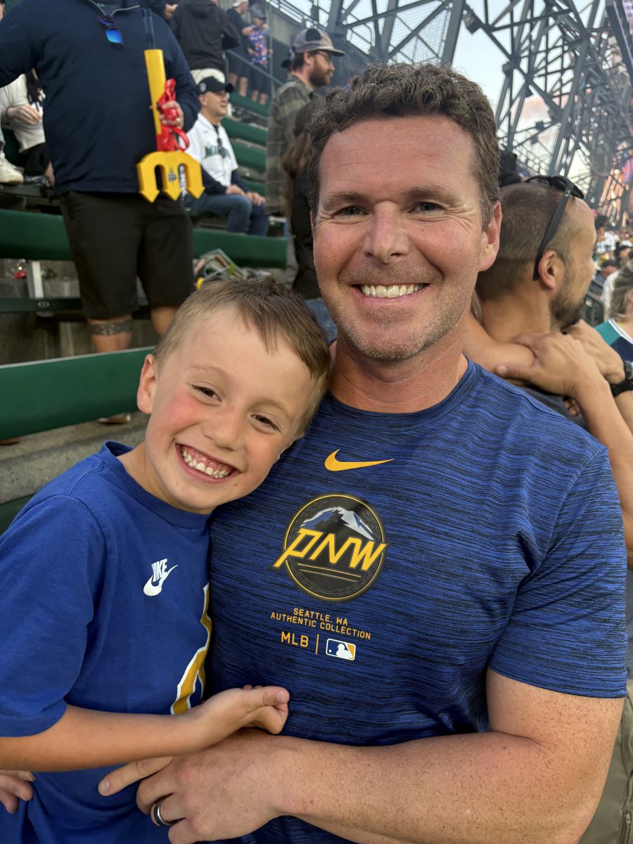 BroncoBunch's tweet photo. Fun night at the ballpark with the family! Kids got a ball from Cal Raleigh in the bullpen and Mariners got a W https://t.co/XNKma0EhJa