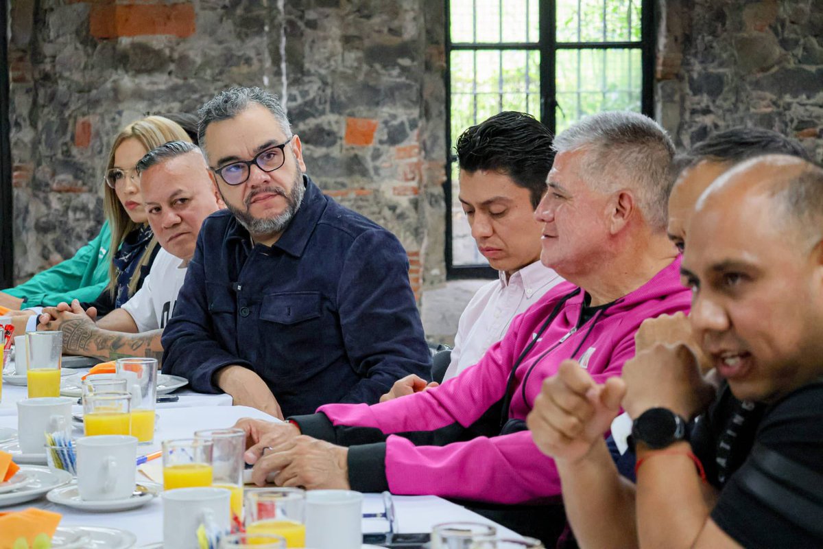 ALaMagdalenaC's tweet photo. 💪🏆 Previo al concurso Mr. y Miss Contreras de Fisicoculturismo y Fitness, nuestro alcalde Fernando Mercado Guaida compartió un desayuno con las y los participantes, reconociendo su disciplina, esfuerzo y dedicación al deporte.

Seguimos impulsando espacios que promueven la https://t.co/IVr6SuyHOo