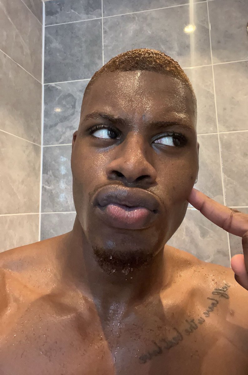 24hrken's tweet photo. skin was eating https://t.co/I7ouY5LVqf
