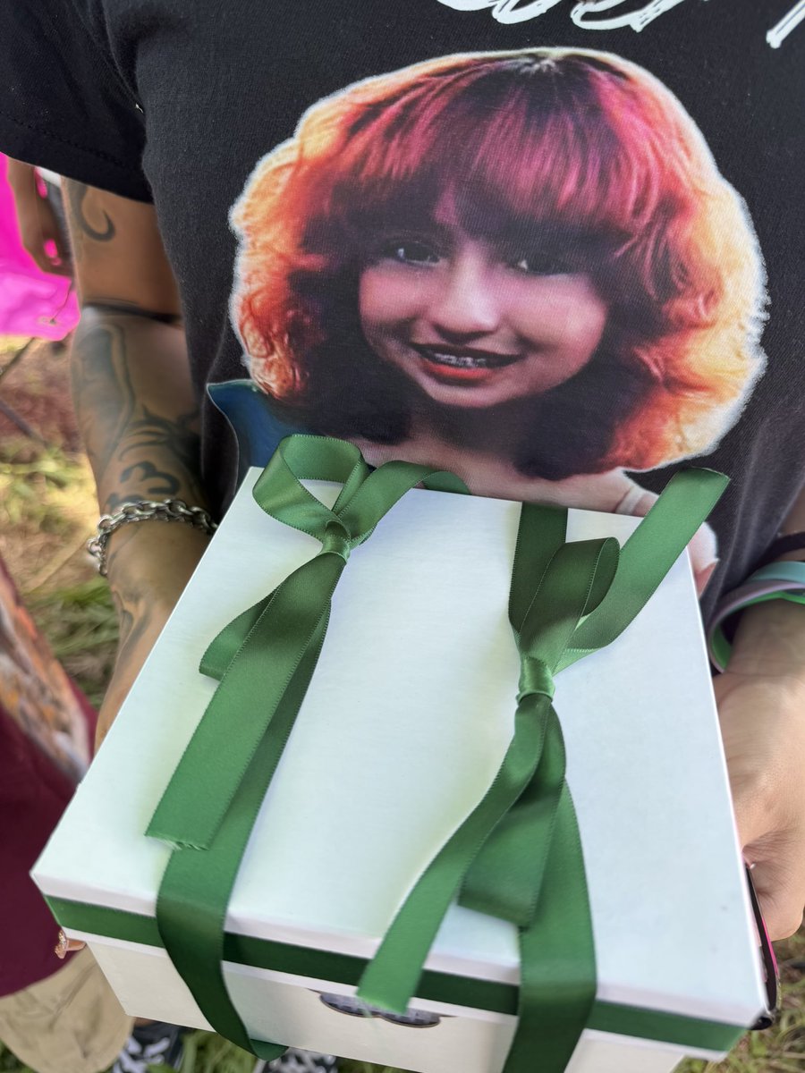theshellbelle's tweet photo. Today we honored Jocelyn’s beautiful life on the anniversary of her passing. 

Gathering for a butterfly release at the place where she left this world is a reminder that love never leaves us. Her memory lives on in every butterfly, every shared story, and every heart she touched.

Forever loved. Forever remembered. 💜🦋#Forever12