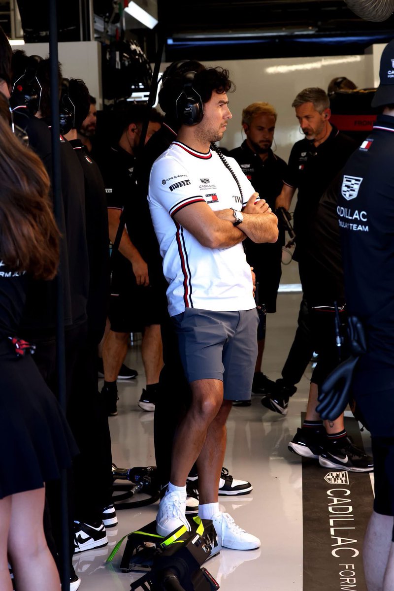 primeracita_113's tweet photo. Esa pose todo que ver, rey😮‍💨 https://t.co/1d99Yg4mfc