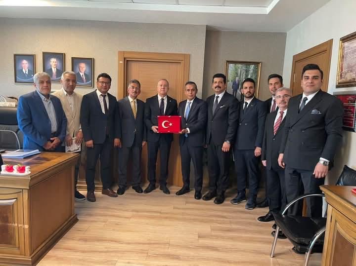 Hyilmazer's tweet photo. Milliyetçi Hareket Partisi Genel Başkan Yardımcısı Sayın Sadir DURMAZ’ı ziyaret edip kendisini Akdeniz Günleri’ne davet ettik. Naİk kabulleri için çok teşekkür ederiz https://t.co/O2NSIPWqbS